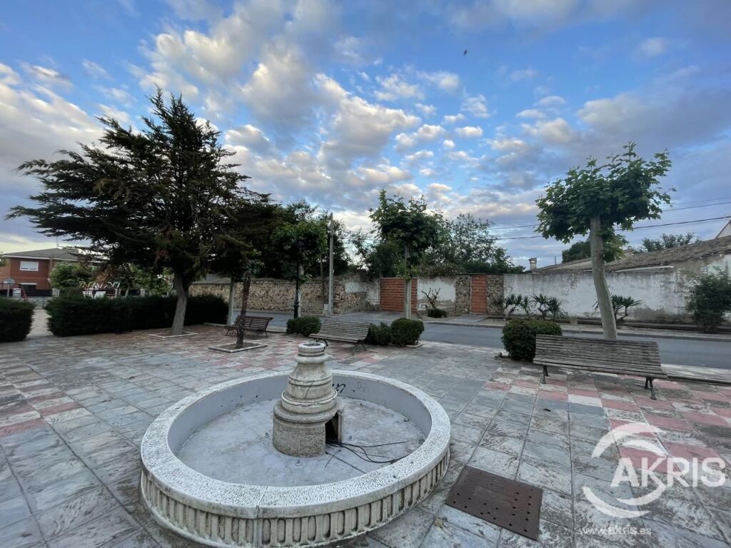 Foto parcela en el centro del pueblo