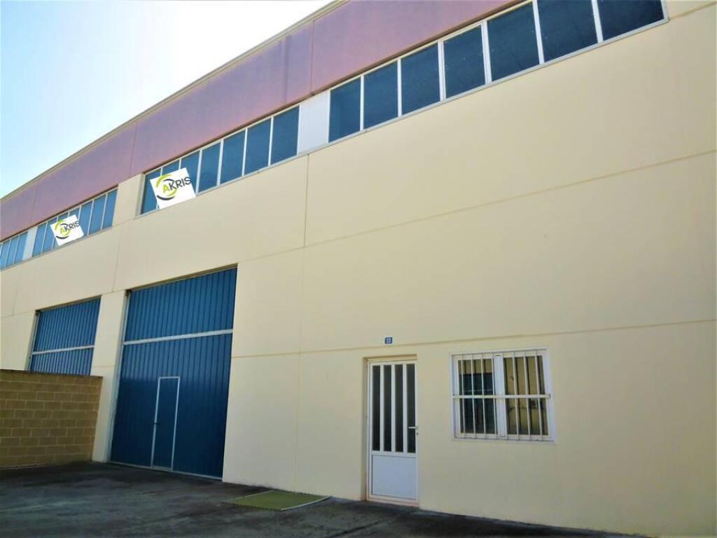 Nave Industrial en venta en Ontígola de 2516 m2