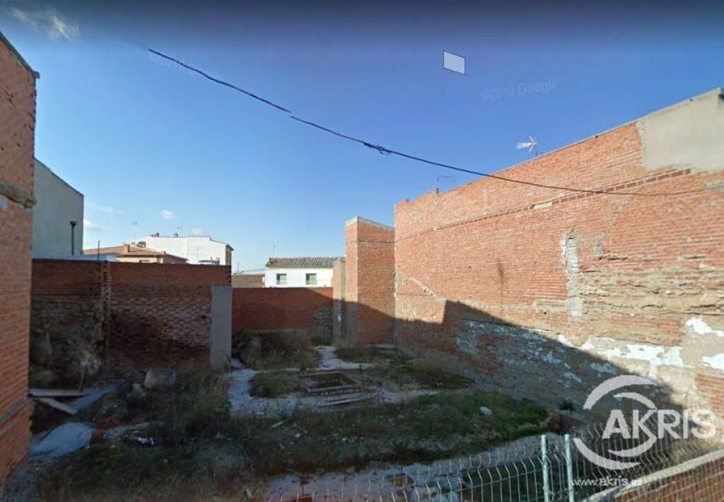 terreno urbano consolidado de 291 m2 en villasequilla foto grande (3)