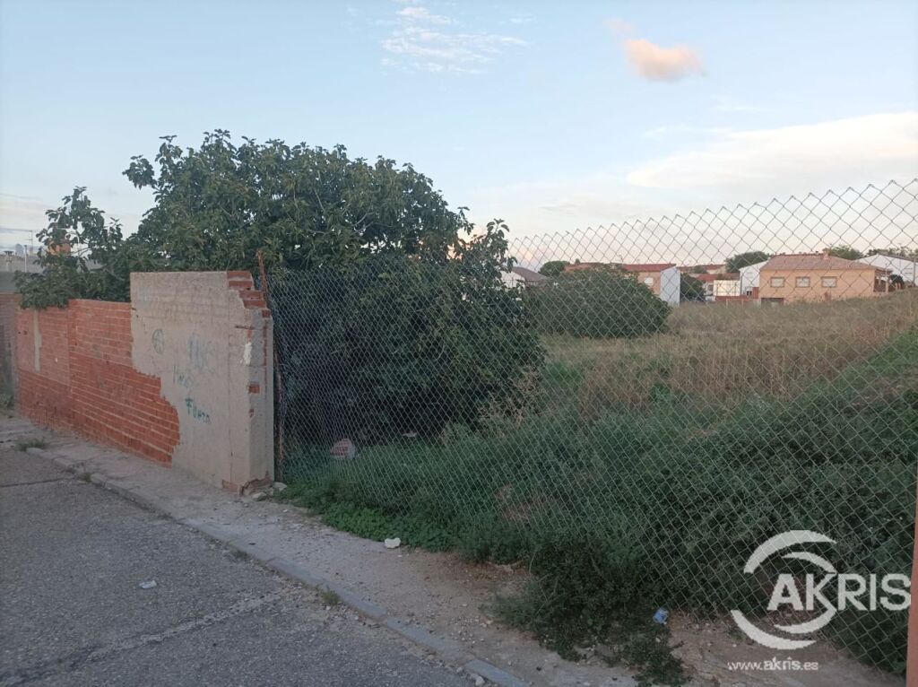parcela de 2.545 m² en recas foto grande (2)
