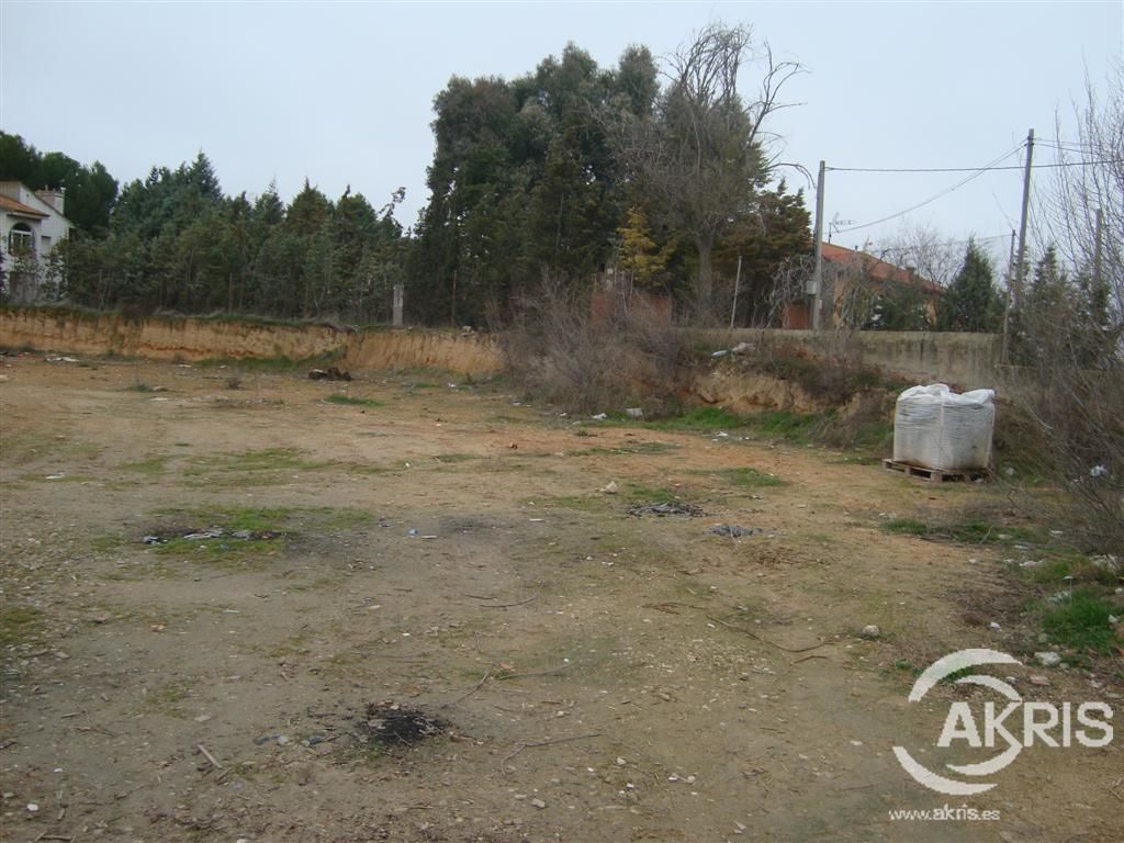 Foto terreno urbano de 2.476 m2 en ontigola