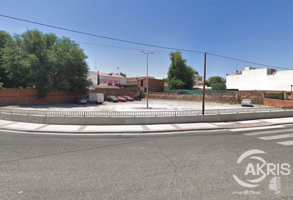 Foto terreno edificable de 1.488 m2 en yuncler