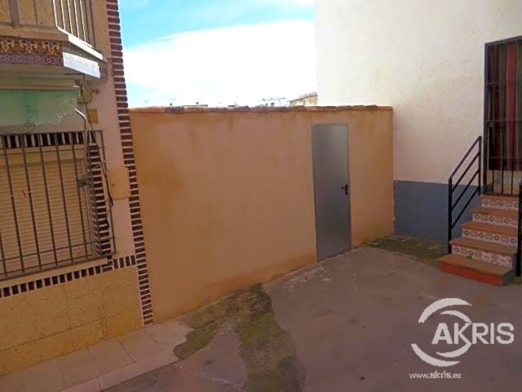 Foto terreno en venta en olías del rey de 115 m2