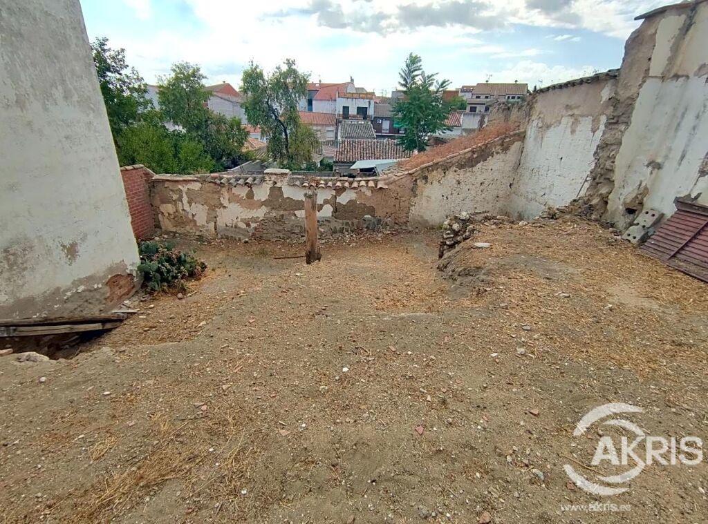 terreno en venta en olías del rey de 115 m2 foto grande (2)