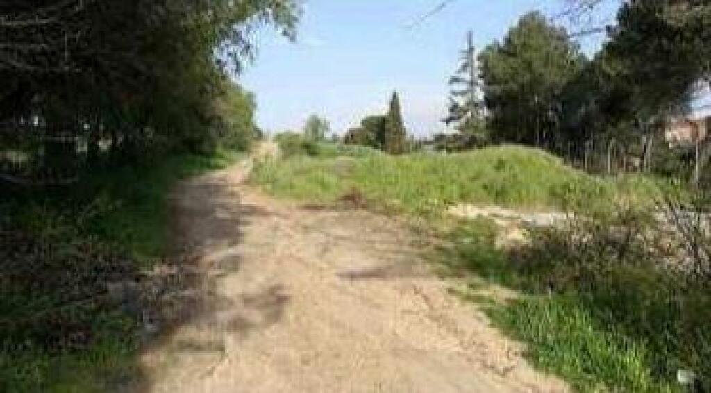terreno a la venta en olías del rey foto grande (2)
