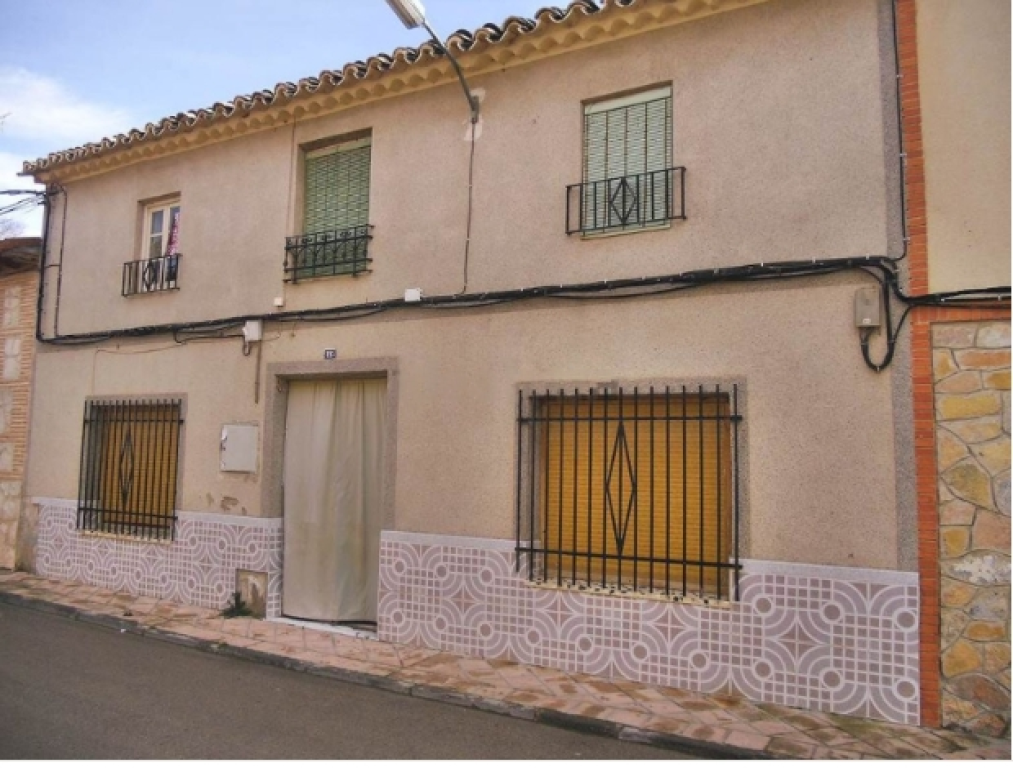 Foto Casa en Venta en Corral De Almaguer, Toledo - € 20.000 - mil992765 - BienesOnLine