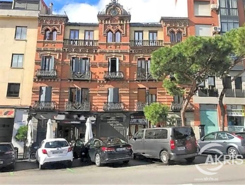 Foto locales con posibilidad cambio uso previa autorizacion para reformar