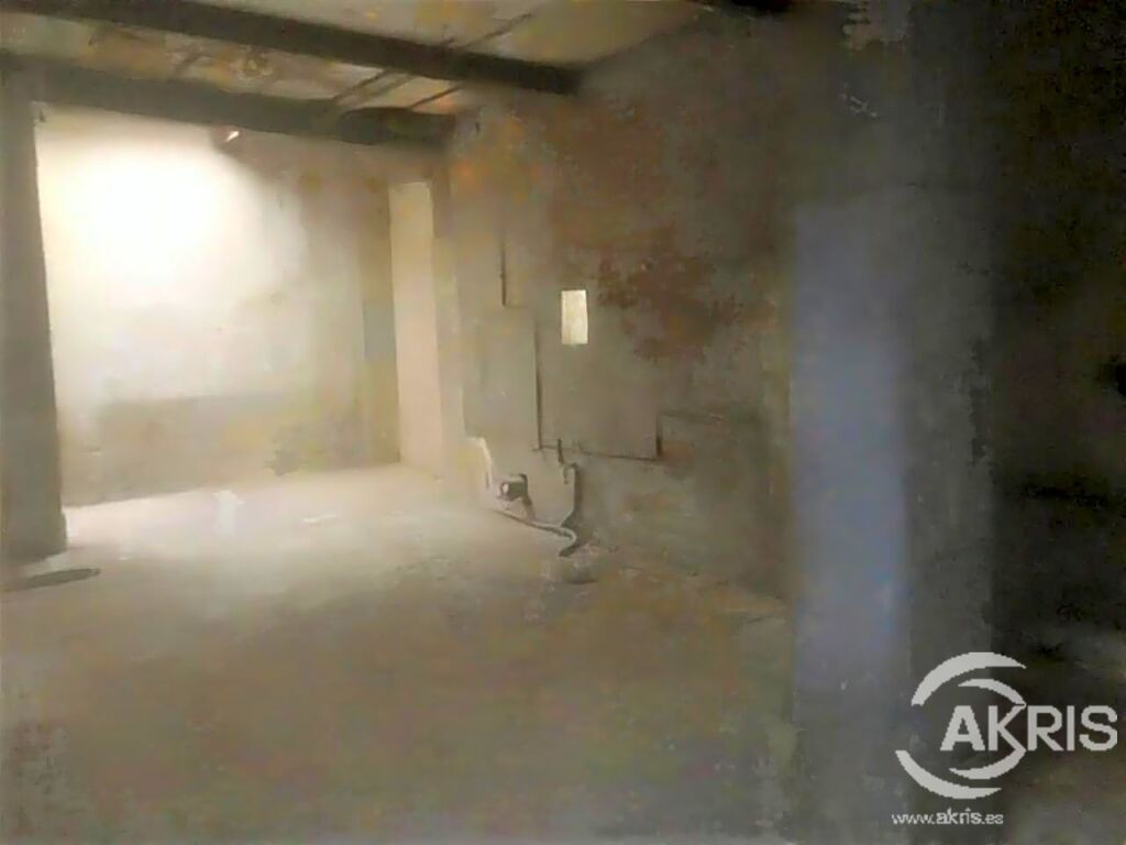 locales con posibilidad cambio uso previa autorizacion para reformar foto grande (2)