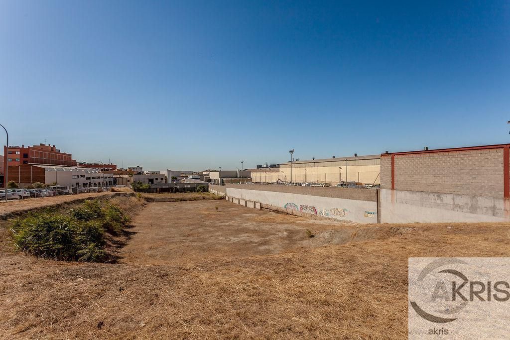 terreno de 3.191 m2 en vallecas foto grande (2)