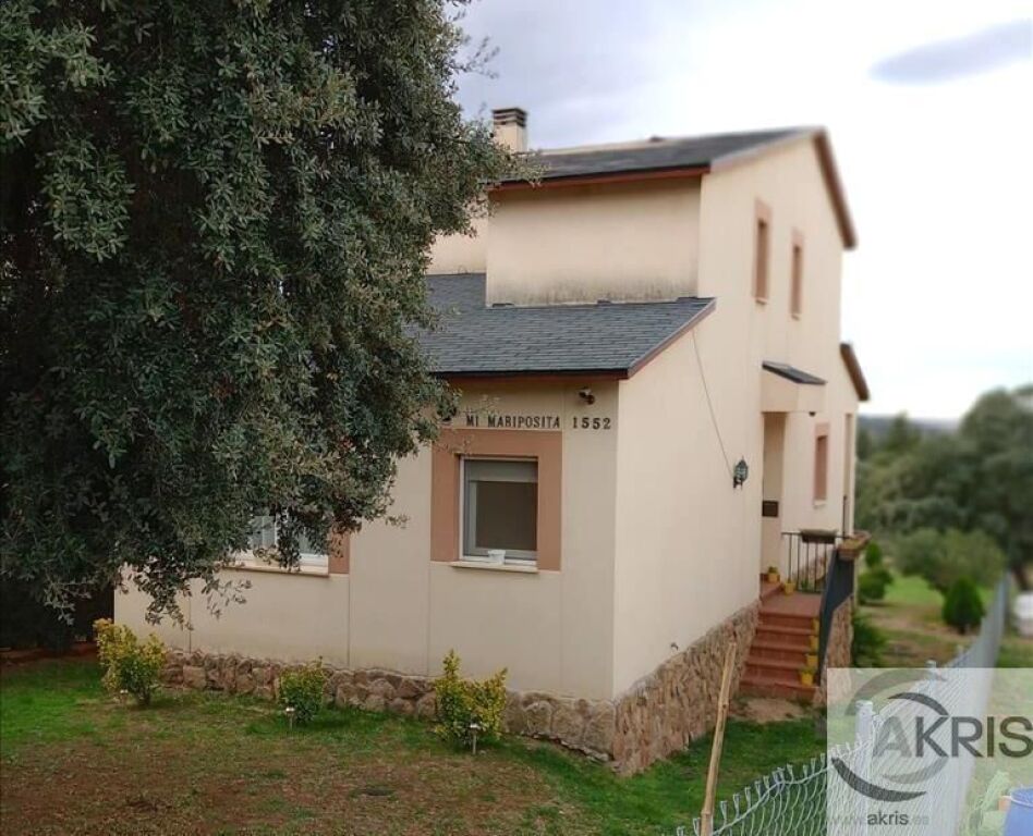 ¡¡vivienda ocupada, no se puede visitar!! en el espinar foto grande (2)