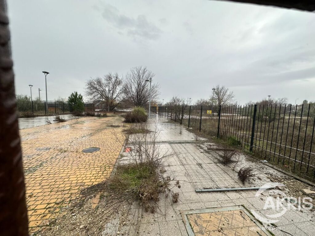 Foto suelo urbanizable residencial de 761 m2 en griñon