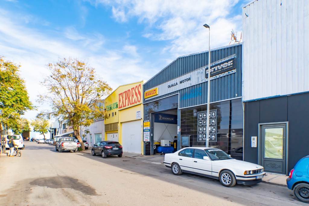 nave comercial en traspaso en campohermoso almería foto grande (2)