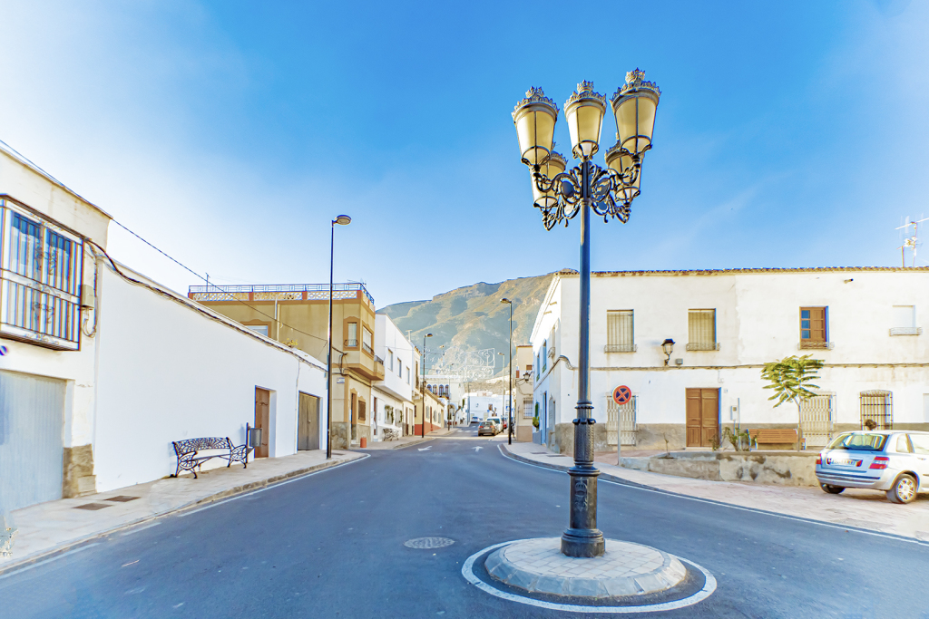 Foto casa de pueblo en venta en illar almería