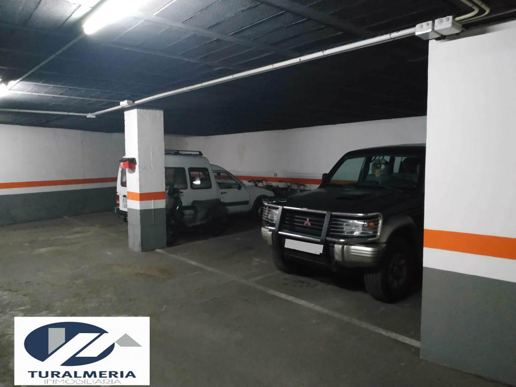 Foto parking coche en venta en almería almería
