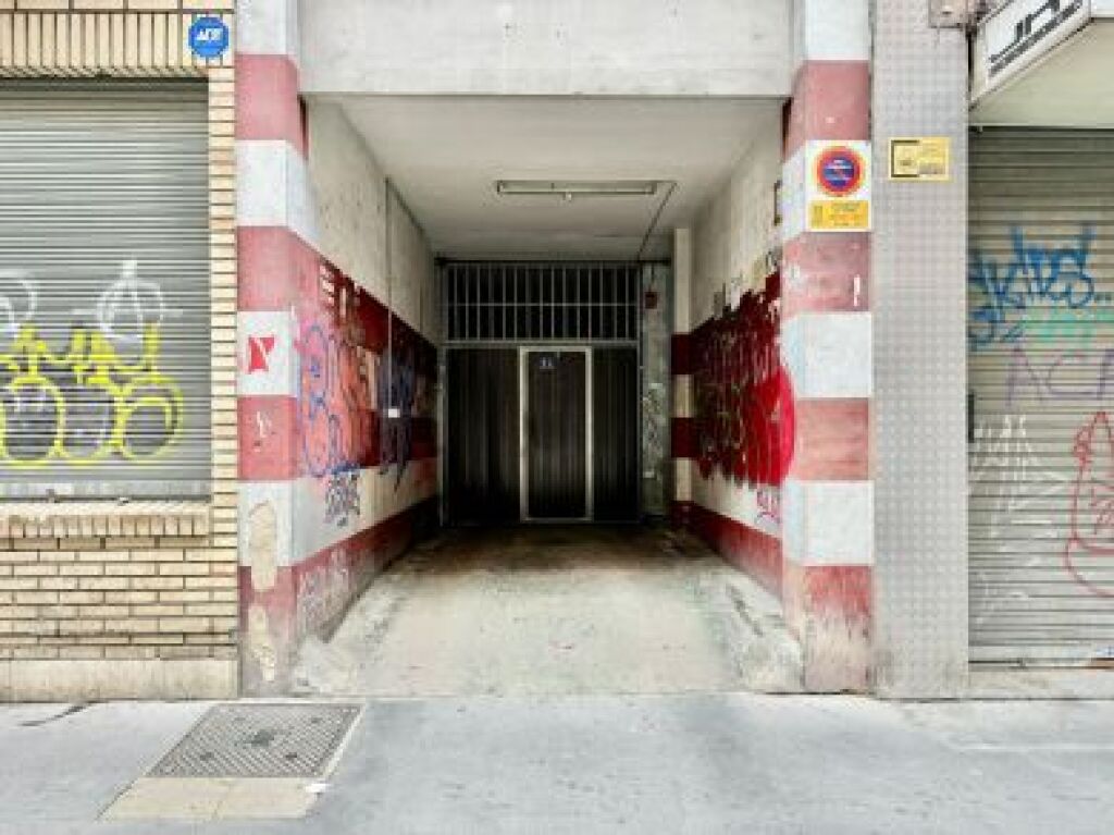 Foto parking coche en venta en vitoria álava