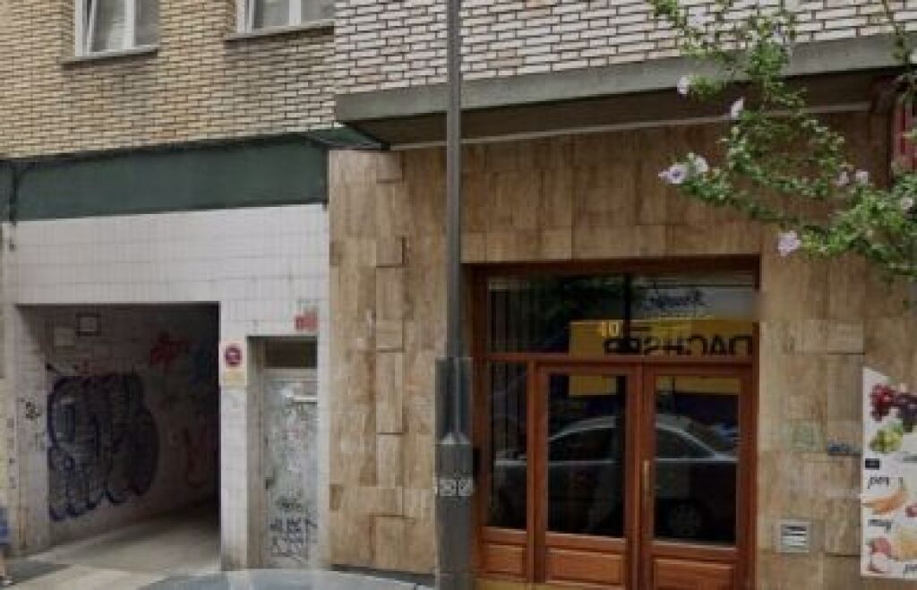 Foto parking coche en venta en vitoria álava