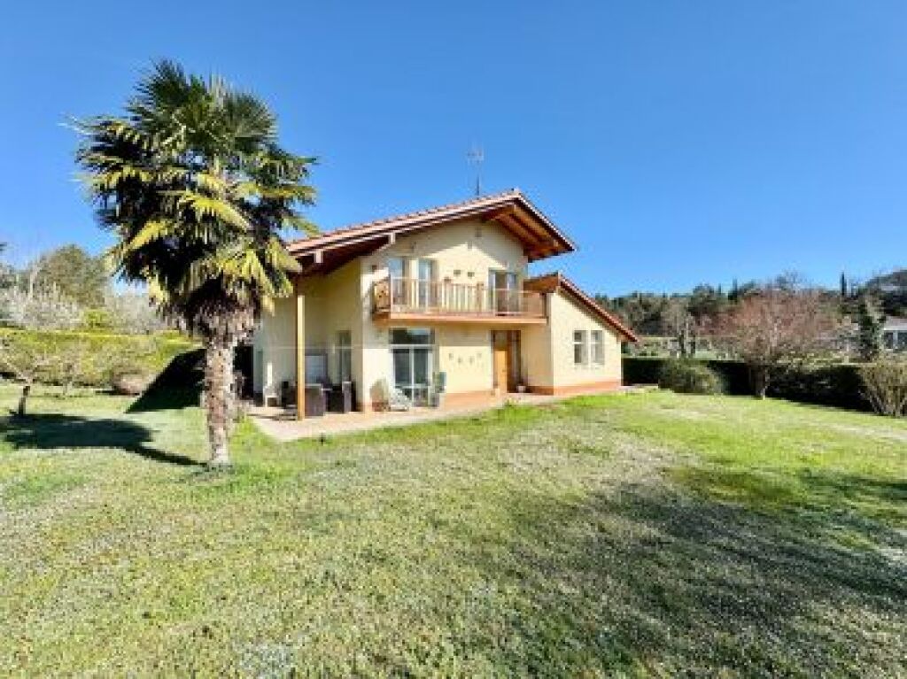 Foto casa-chalet en venta en pobes álava