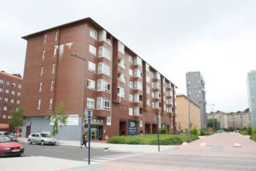 local comercial en venta en vitoria salburua álava foto grande (3)