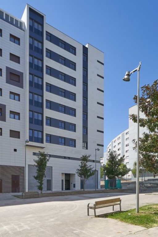 Foto local comercial en venta en vitoria zabalgana álava
