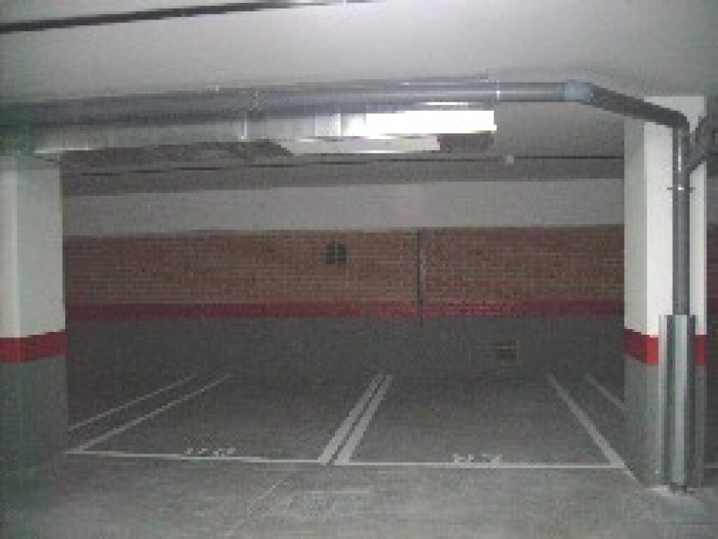 Foto parking coche en venta en madrid madrid retiro
