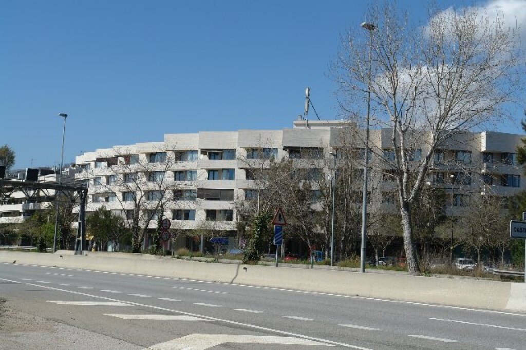Foto parking coche en venta en castelldefels barcelona can bou