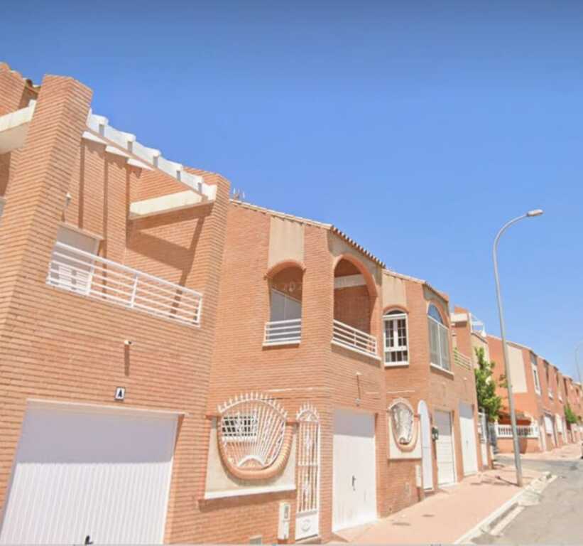 Foto casa-chalet en venta en adra almería