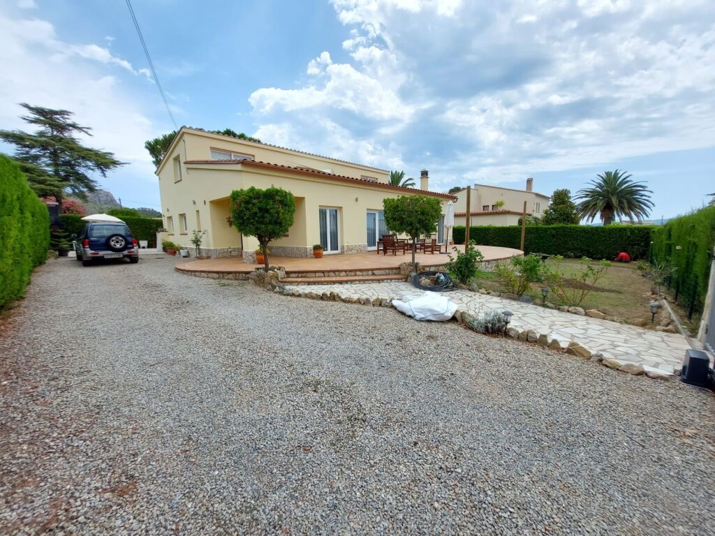casa-chalet en venta en estartit girona foto grande (2)