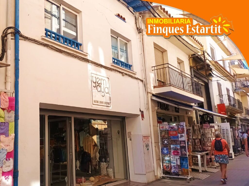 Foto edificio viviendas en venta en estartit girona