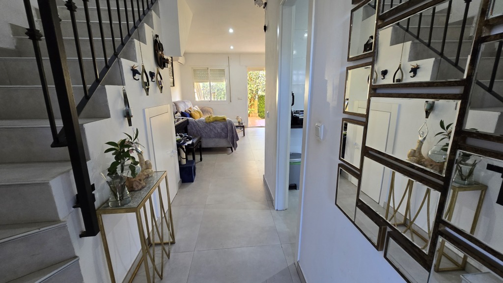 adosada en venta en estepona málaga foto grande (2)
