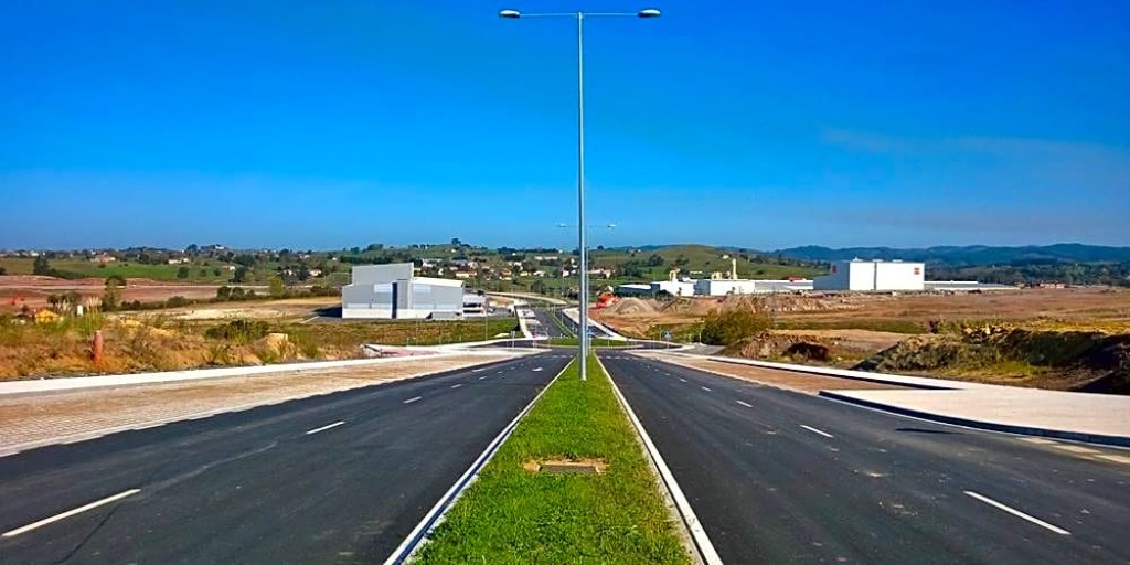 suelo industrial urbanizado en cantabria foto grande (3)