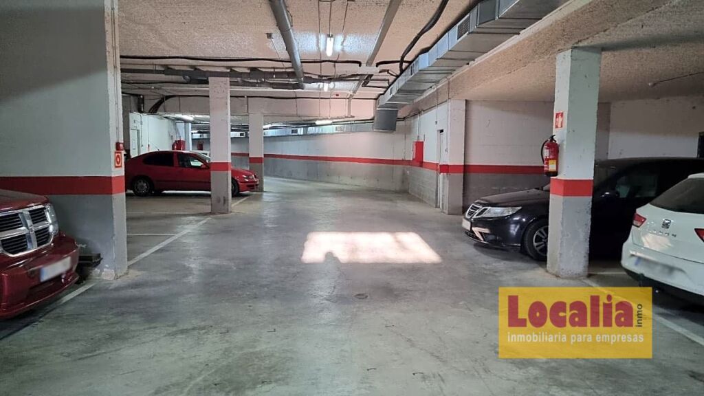 Foto plazas de garaje en barrio san vicente, vioño