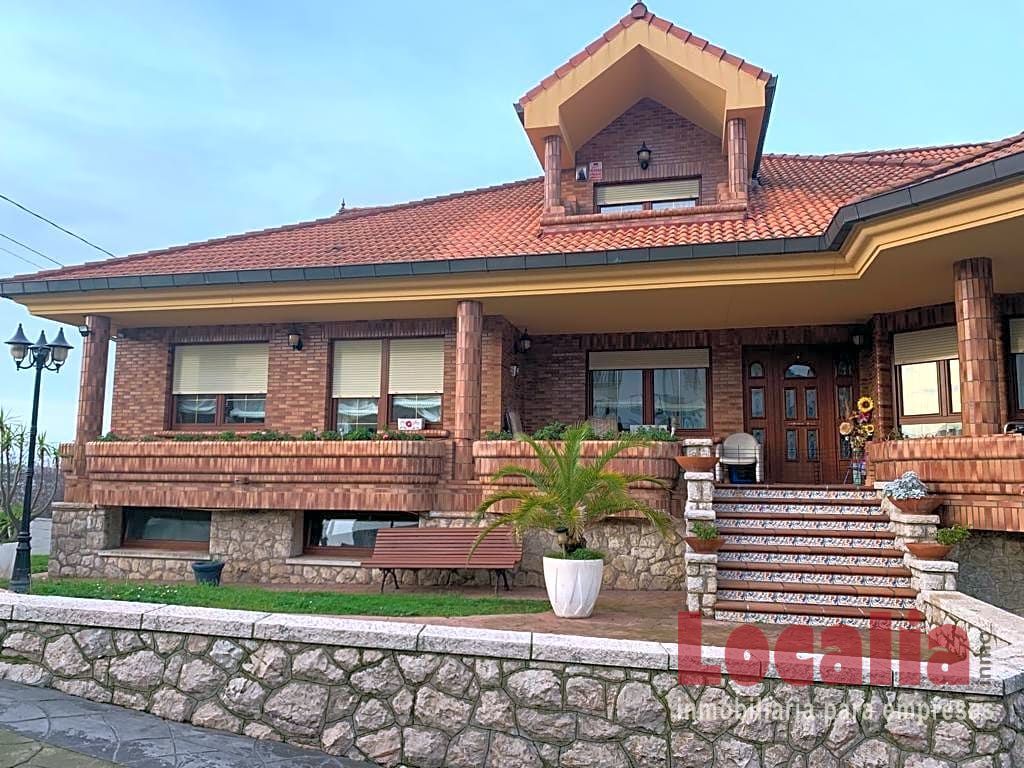 Foto gran chalet independiente en maliaño