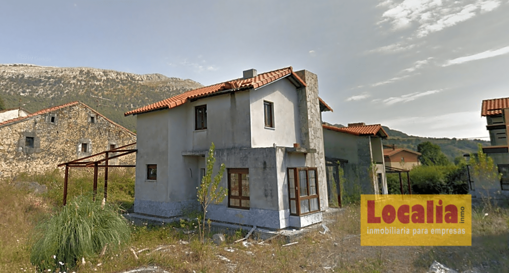 Foto obra residencial parada de chalets en cantabria