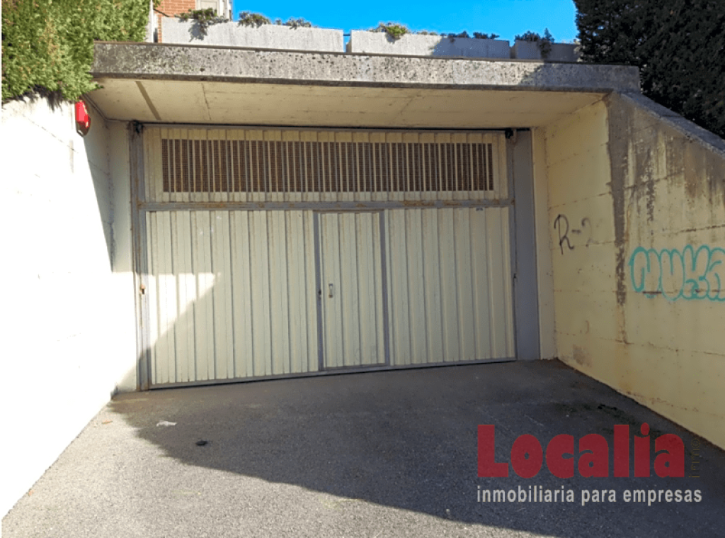 Foto plazas de garaje en calle ernest lluch, santander.