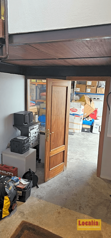 nave industrial en venta en santa cruz de bezana de 310 m2 foto grande (2)