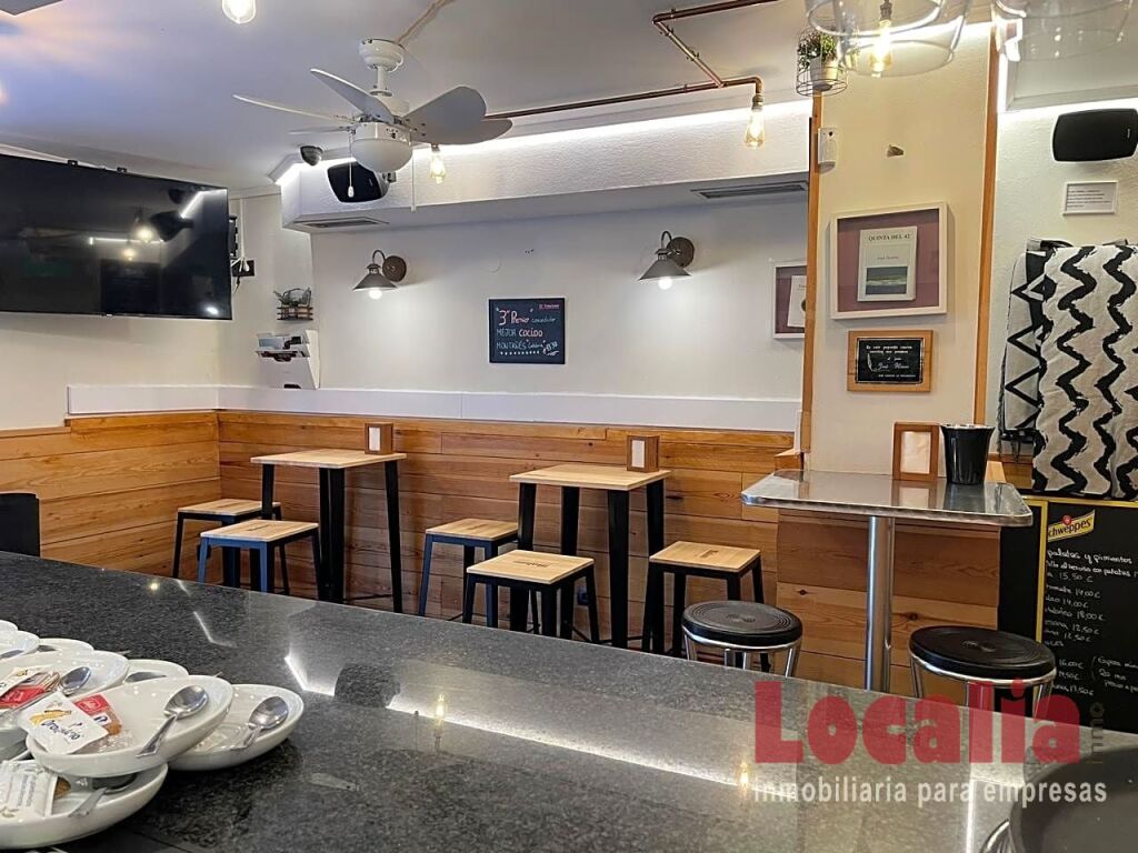 bar restaurante junto al centro botín, santander foto grande (2)