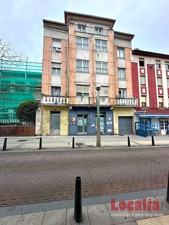 Foto oportunidad de inversión: edificio en torrelavega, cantabria