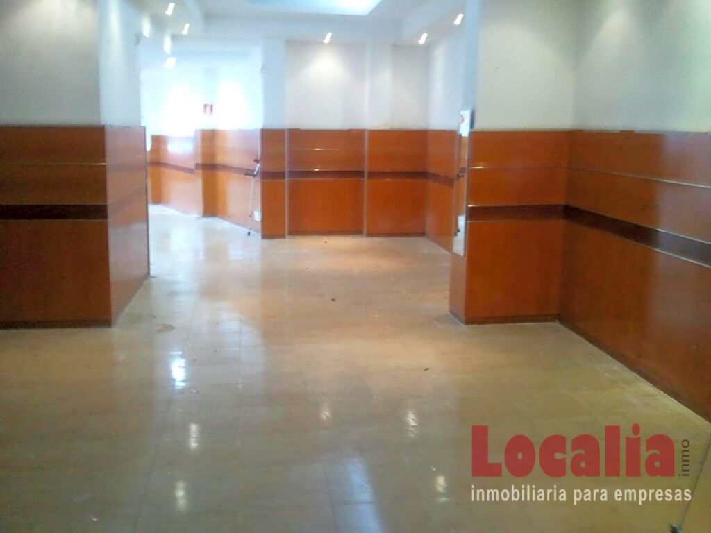 local en rentabilidad muy cerca ayuntamiento santander foto grande (3)