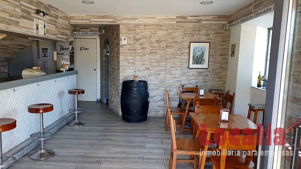 venta de bar-restaurante en peñacastillo, santander. foto grande (3)