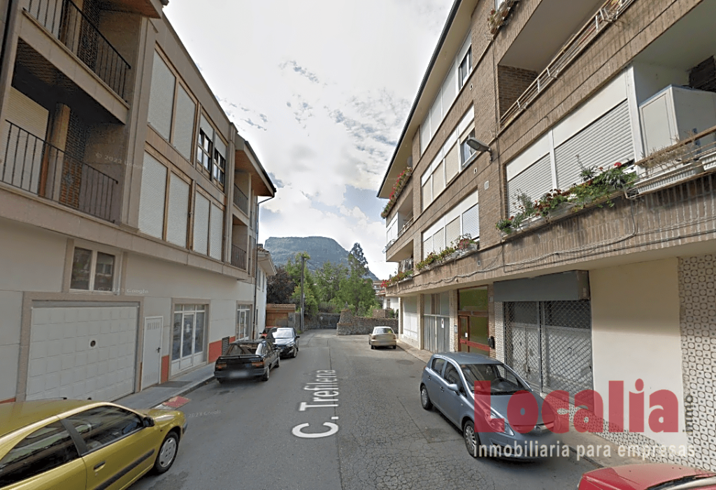 Foto local comercial en pleno ramales de la victoria.