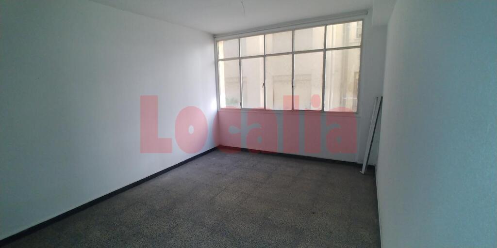Foto local para convertir a vivienda, santander