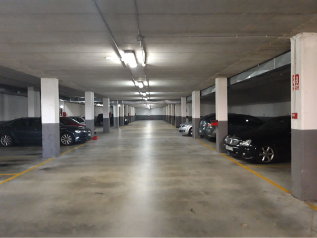 Foto plazas de garaje en calle ernest llunch, santander