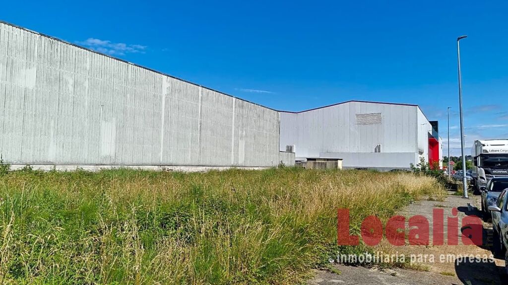 Foto suelo industrial en alquiler, heras, cantabria.