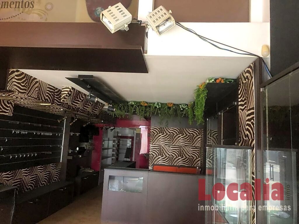 Foto interesante local en torrelavega, cantabria