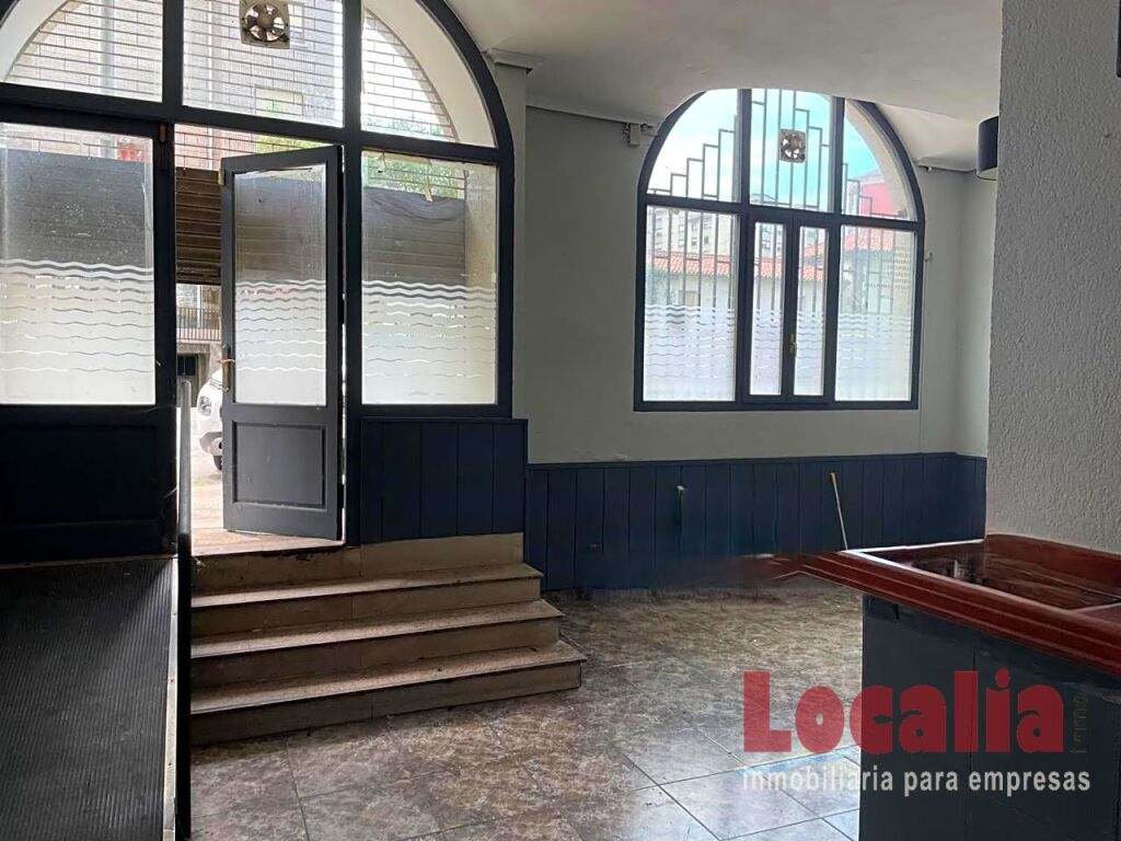 Scooter minusvalido  de segunda mano - Bar Cafetería en venta en Maliaño, Camargo