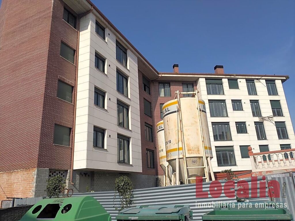 oportunidad obra parada en los corrales de buelna foto grande (2)