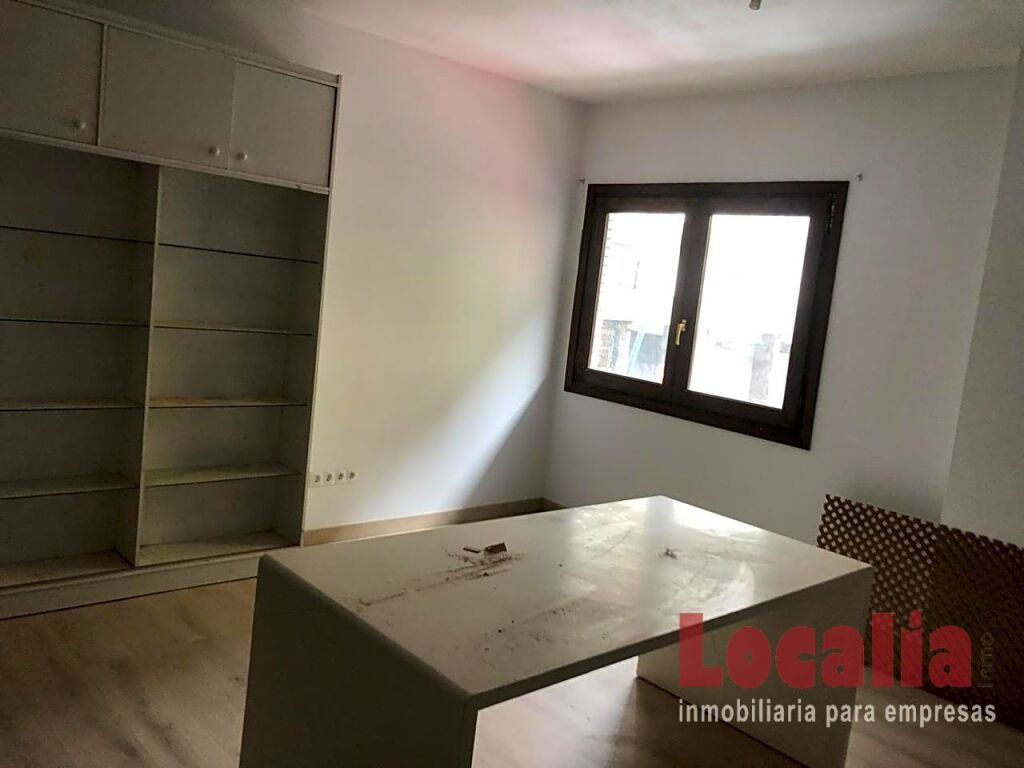 Foto local listo para tu negocio en torrelavega