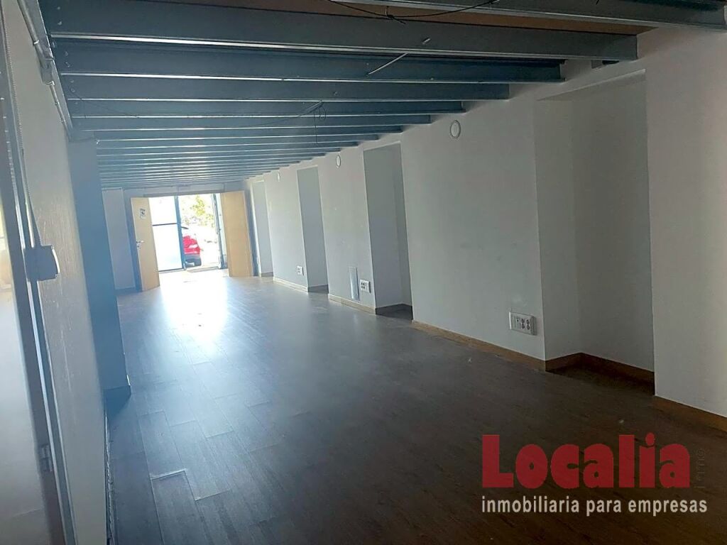 Foto interesante nave mayor de 550 metros en camargo.