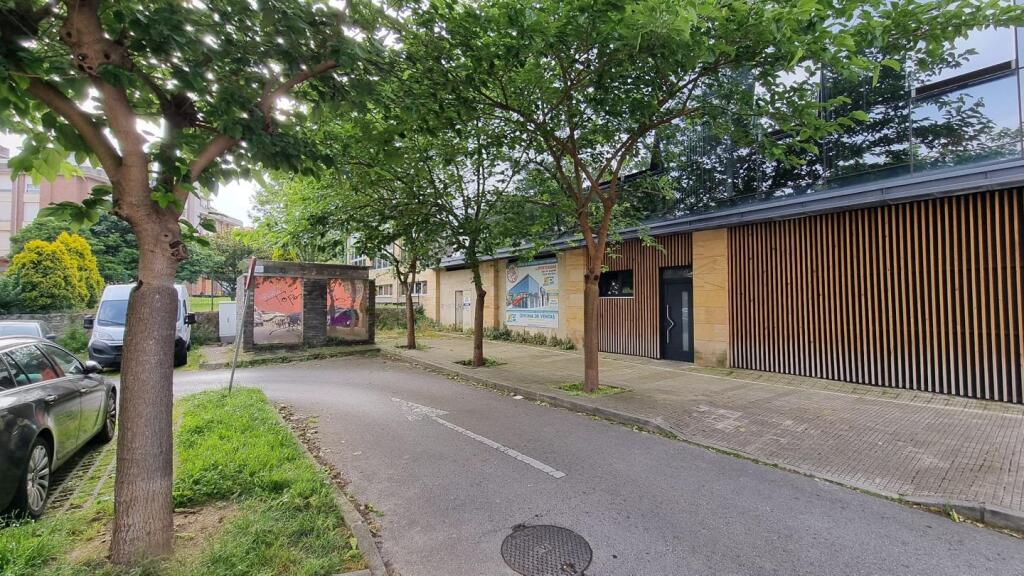 Foto local en alquiler en santander de 390 m2