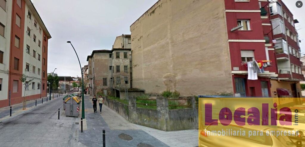 Foto locales comerciales a buen precio en torrelavega